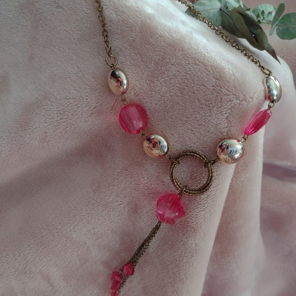 Necklace - Picture 1 of 3